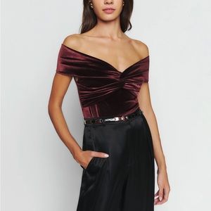 NWT Reformation Ezlynn Knit Top